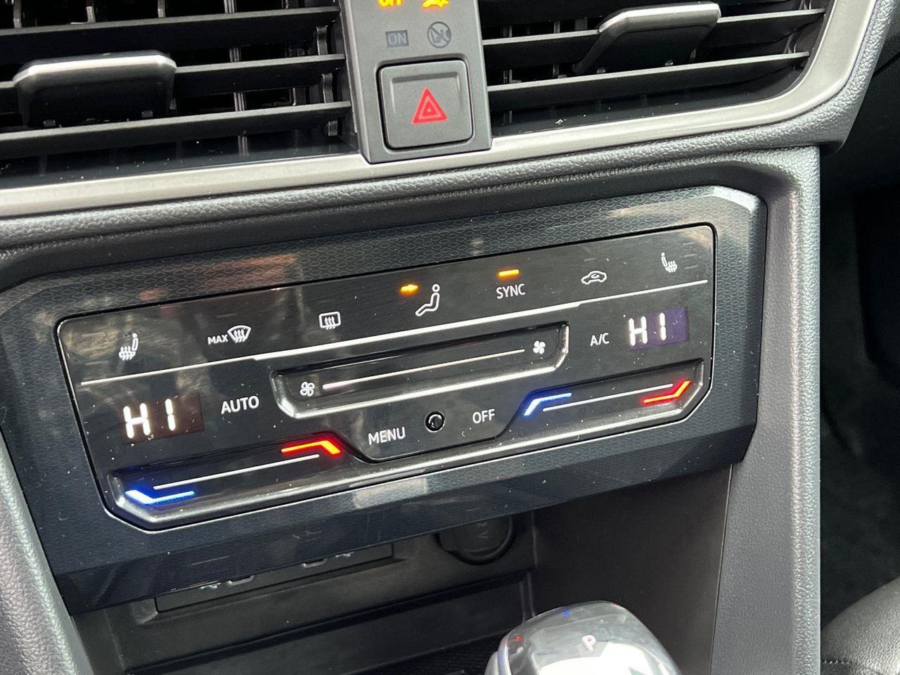 2025 Volkswagen Taos SE Black Hagerstown MD