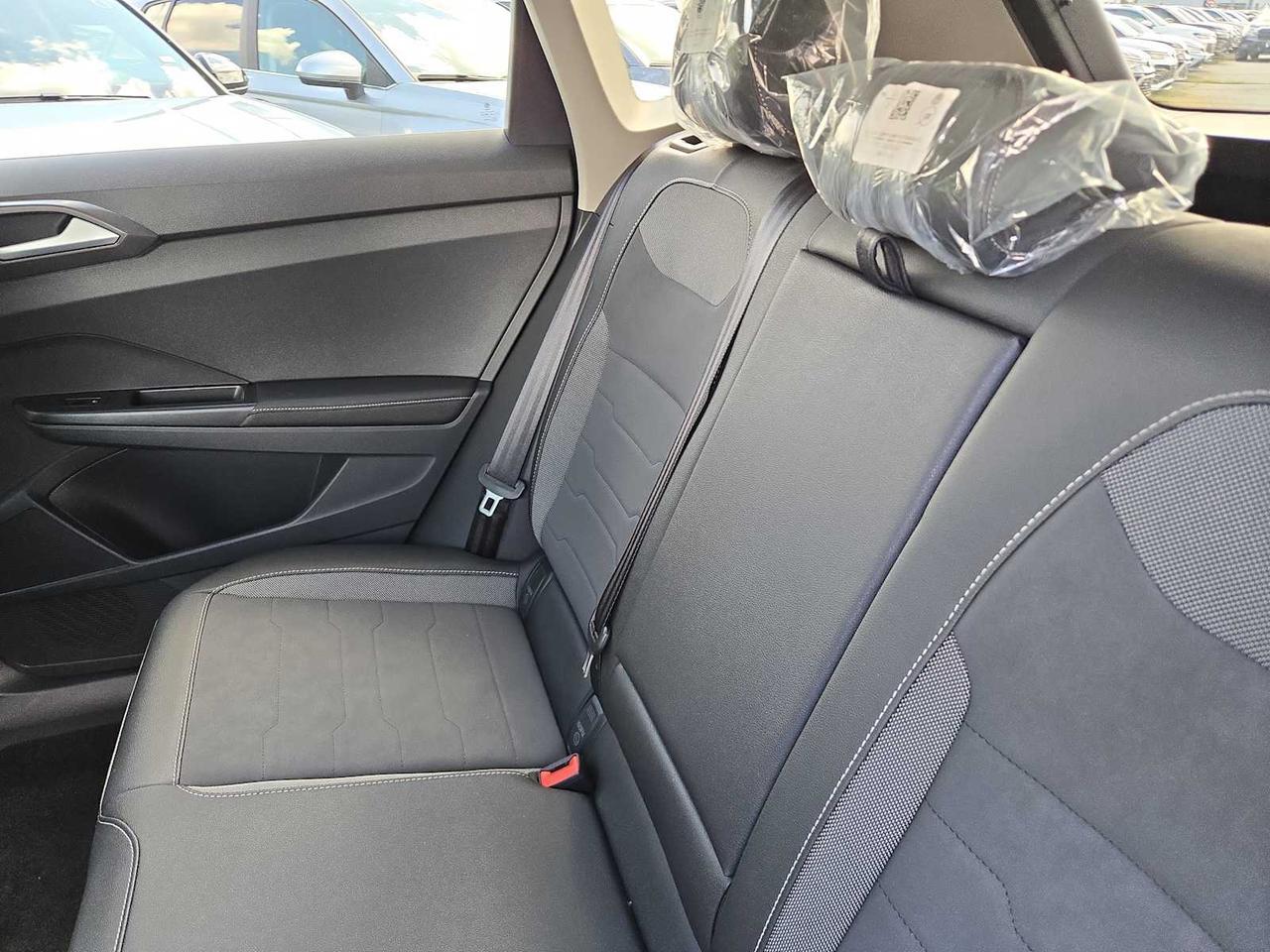 2025 Volkswagen Taos SE Black Medford MA