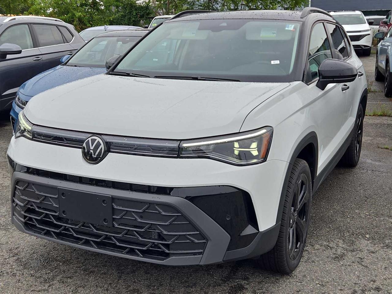 2025 Volkswagen Taos SE Black Medford MA