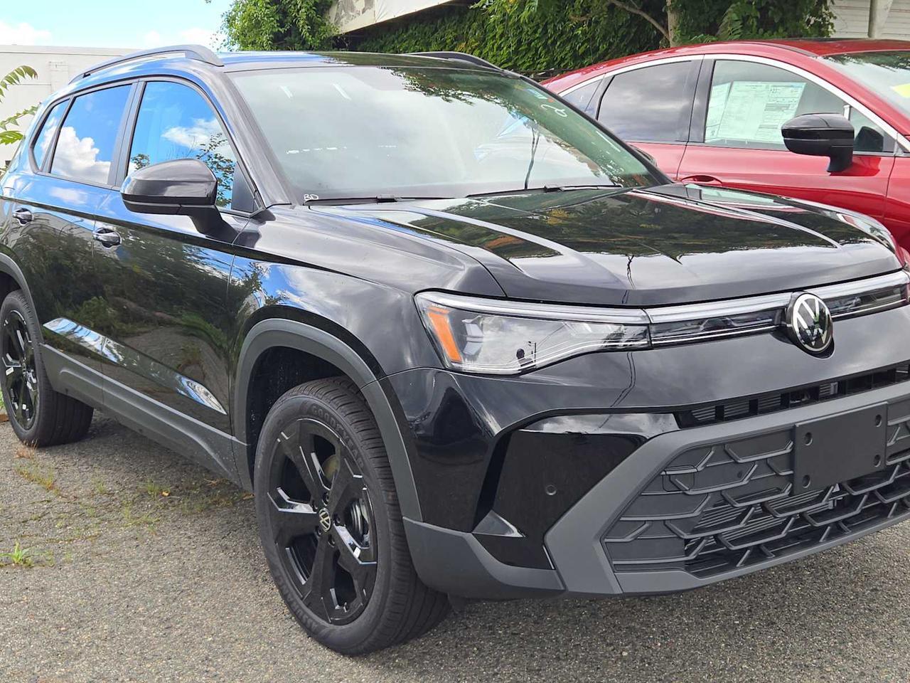 2025 Volkswagen Taos SE Black Medford MA