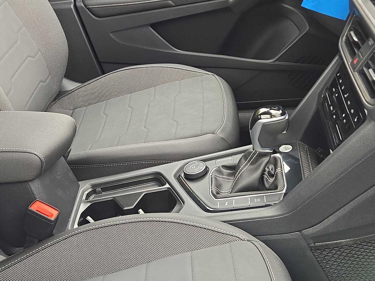 2025 Volkswagen Taos SE Black Medford MA