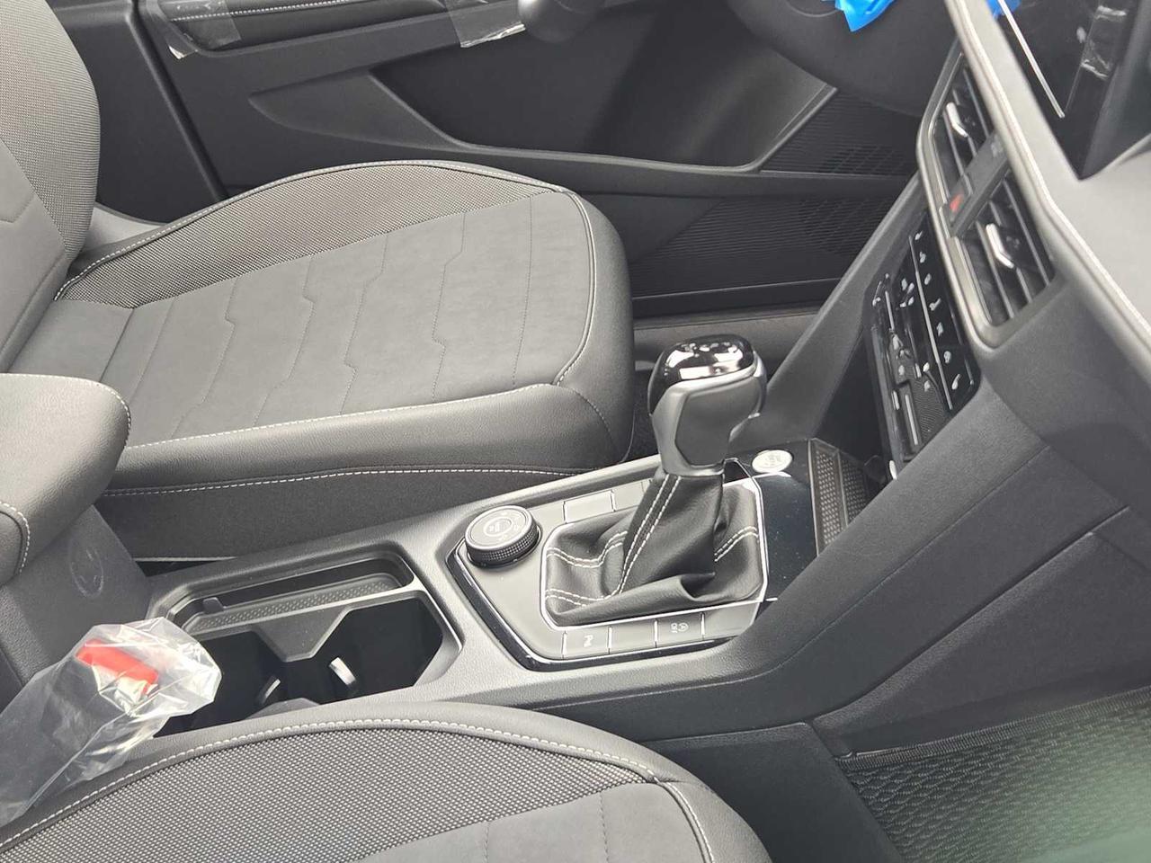 2025 Volkswagen Taos SE Black Medford MA