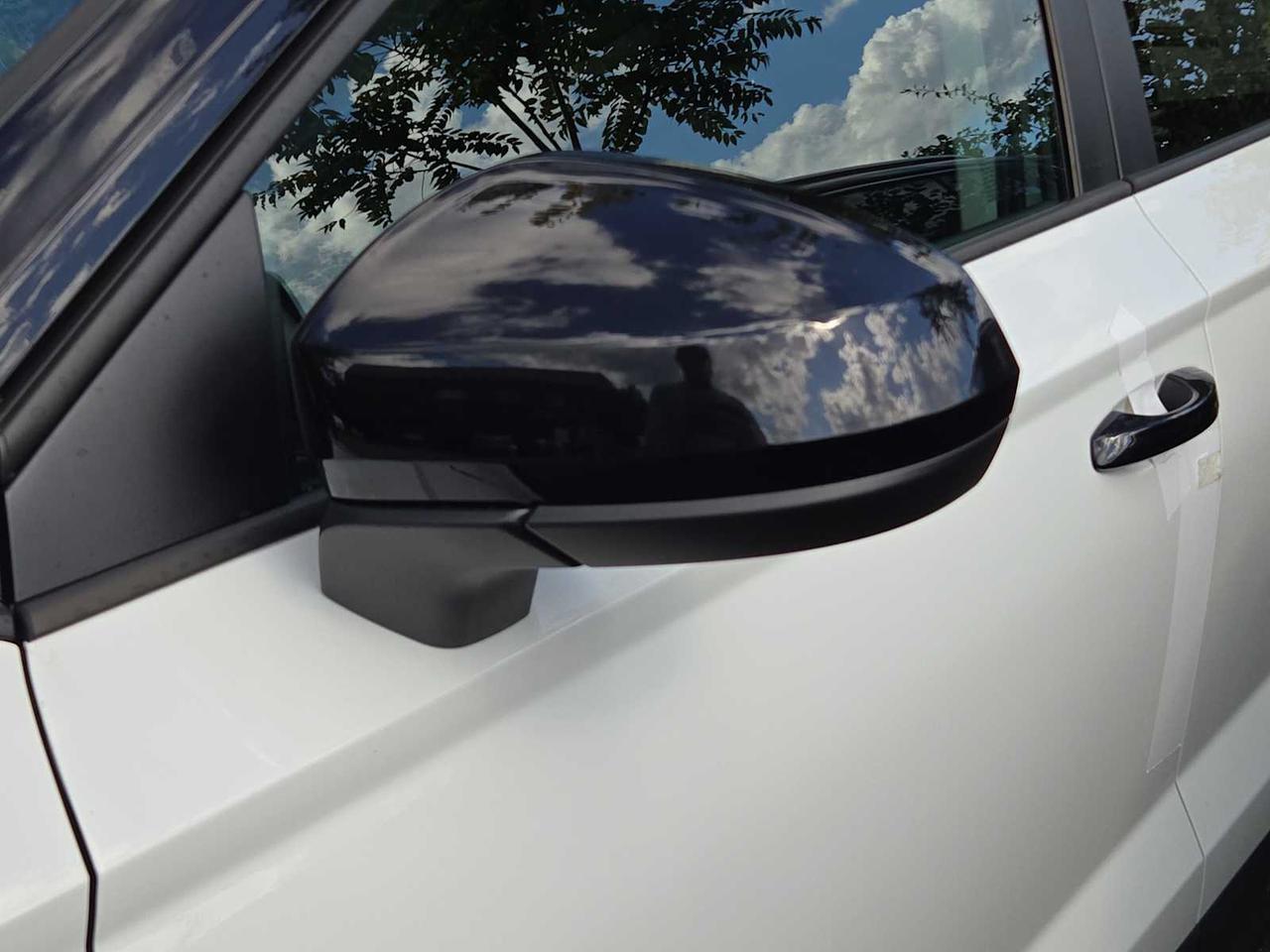 2025 Volkswagen Taos SE Black Medford MA