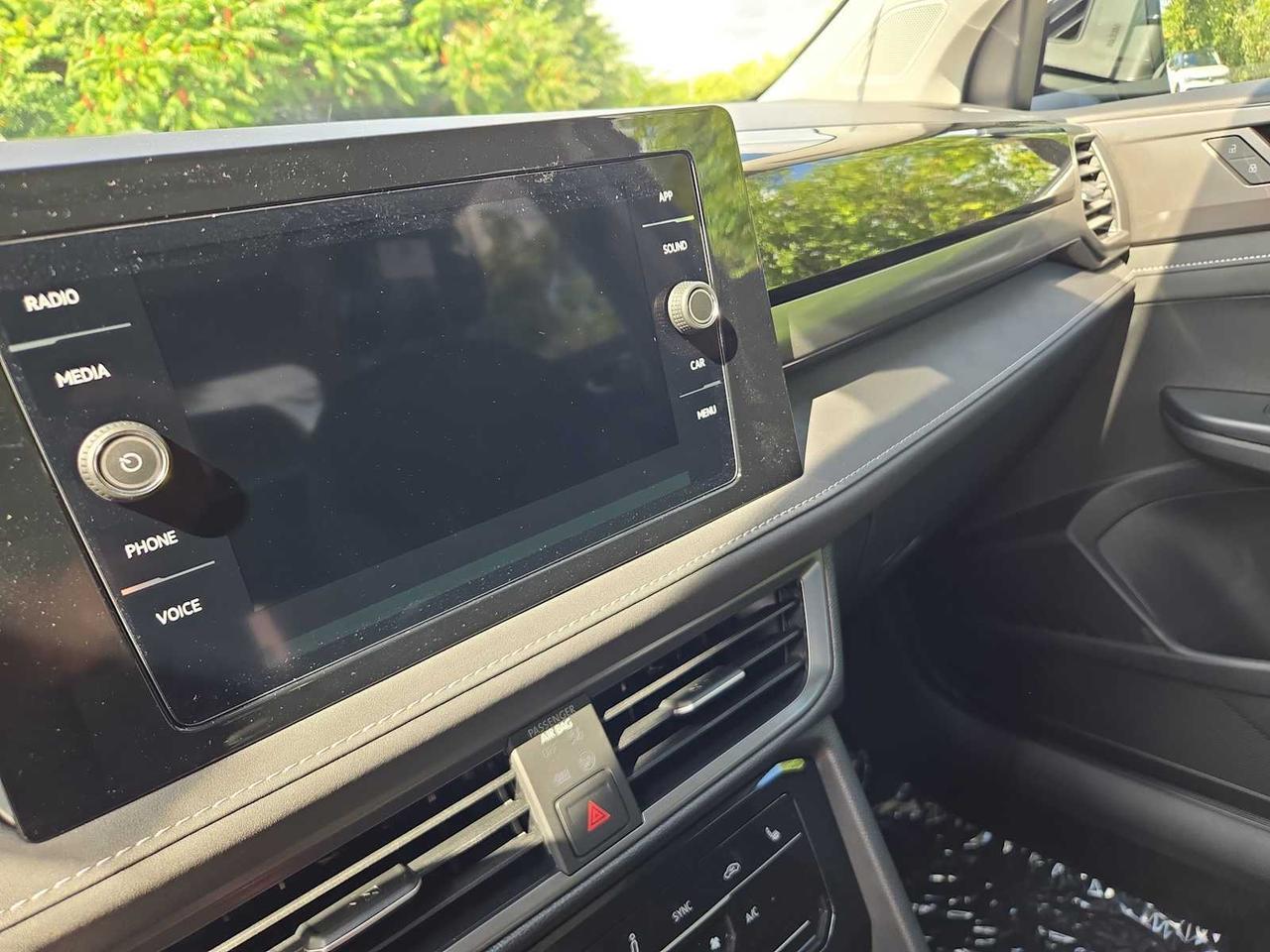 2025 Volkswagen Taos SE Black Medford MA