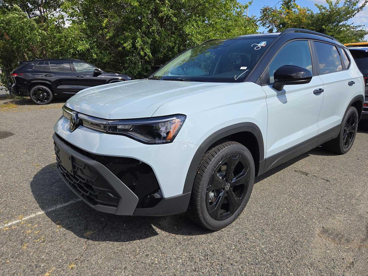 2025 Volkswagen Taos SE Black Medford MA