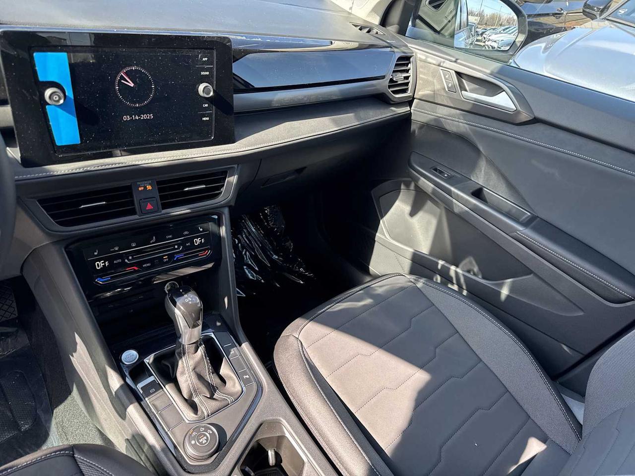 2025 Volkswagen Taos SE Black Medford MA
