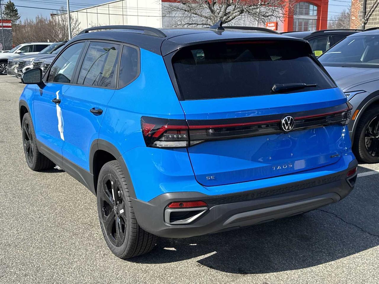 2025 Volkswagen Taos SE Black Medford MA