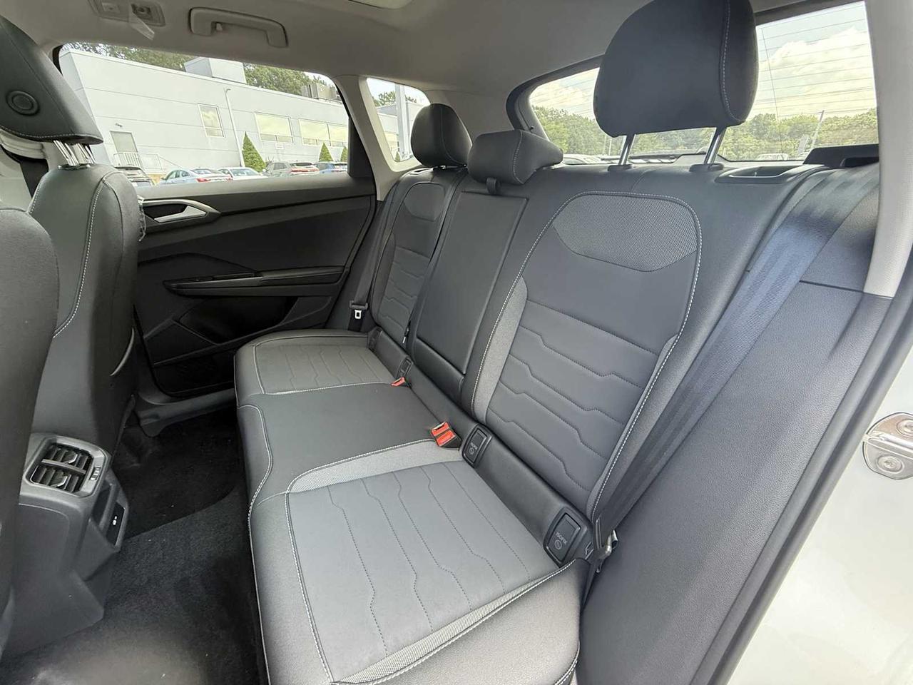 2025 Volkswagen Taos SE Black Westborough MA