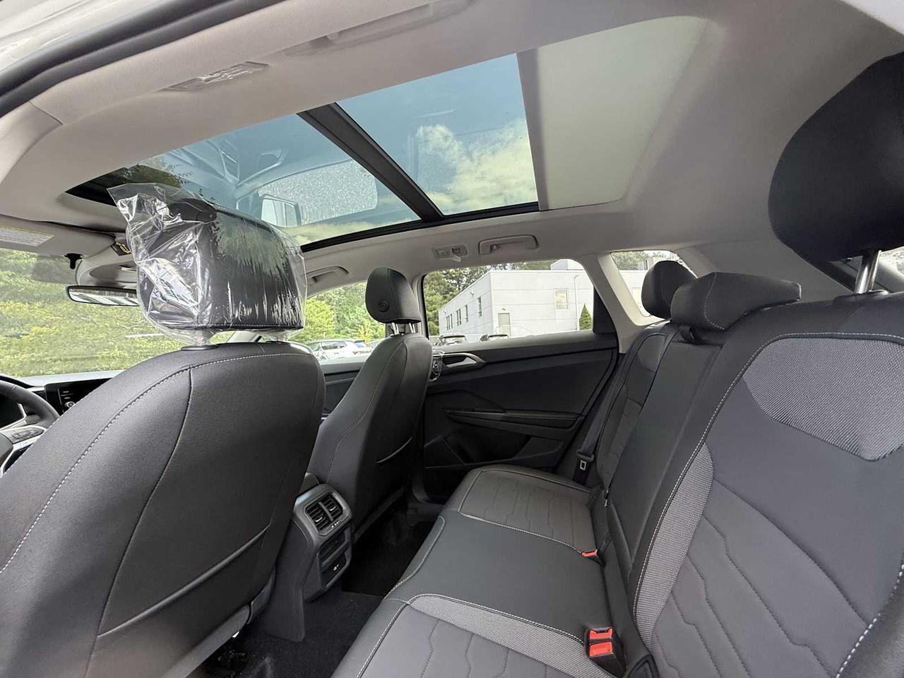 2025 Volkswagen Taos SE Black Westborough MA