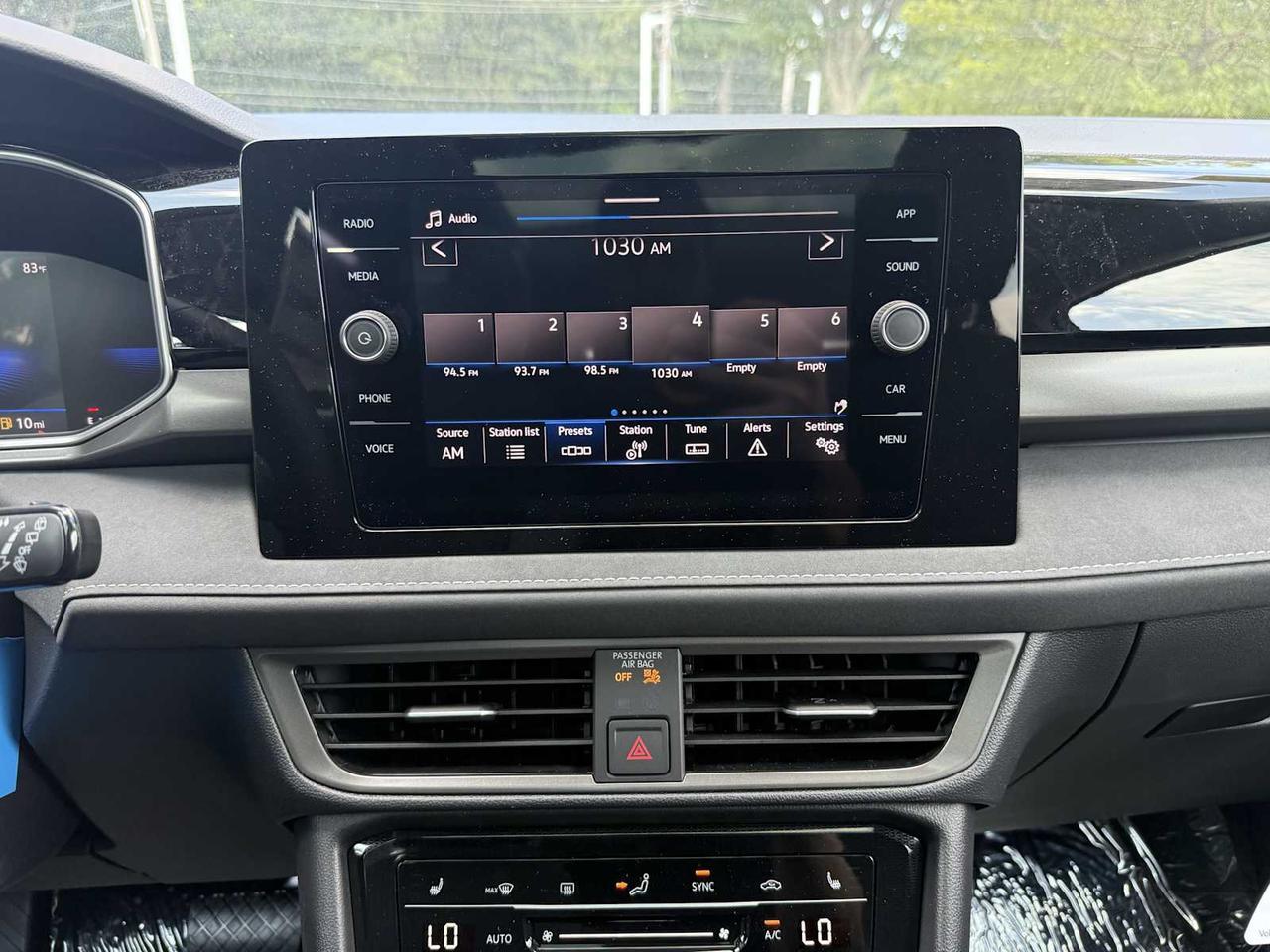 2025 Volkswagen Taos SE Black Westborough MA