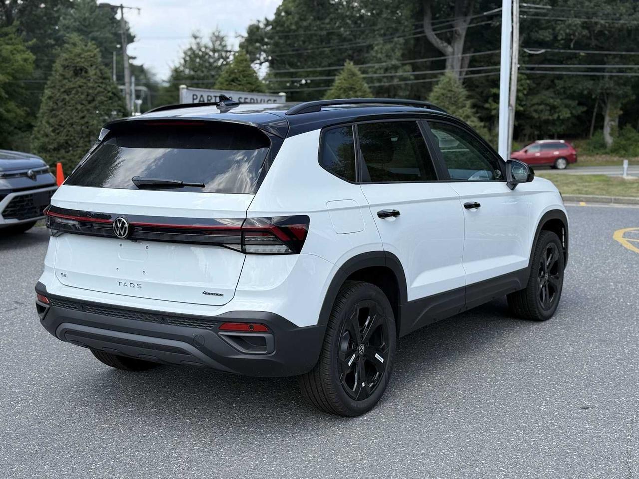 2025 Volkswagen Taos SE Black Westborough MA