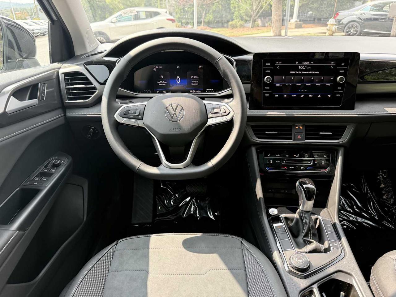 2025 Volkswagen Taos SE Black Westborough MA