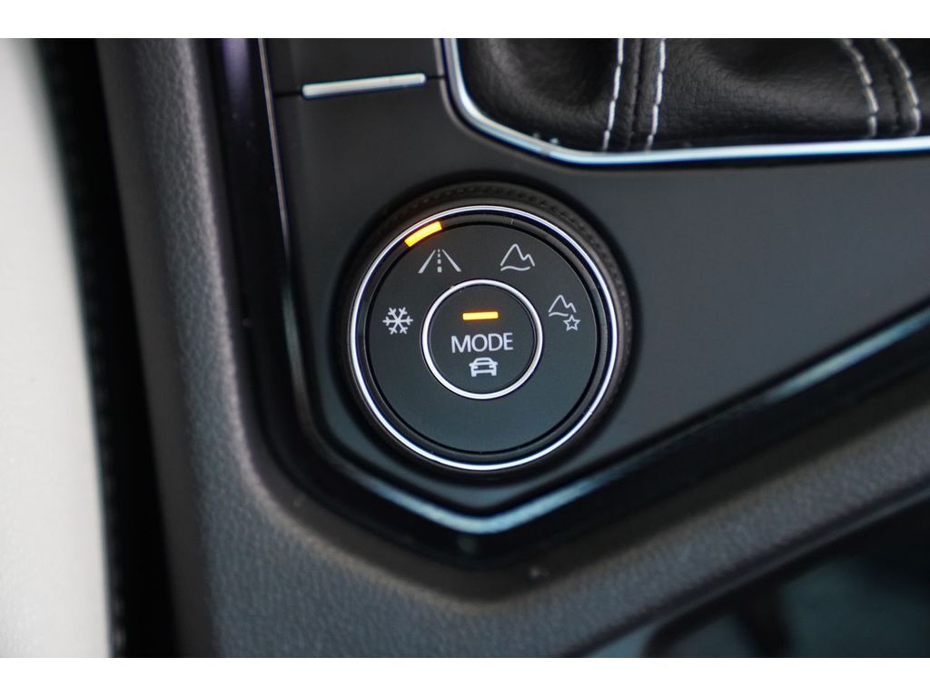 2025 Volkswagen Taos SE Huntington UT