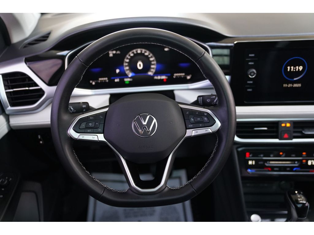 2025 Volkswagen Taos SE Huntington UT