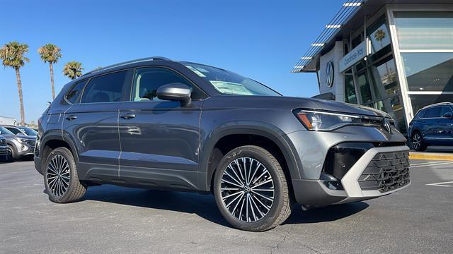 2025 Volkswagen Taos SE Corona CA