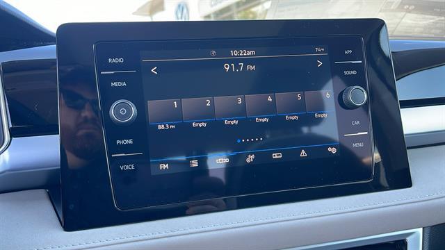 2025 Volkswagen Taos SE Corona CA
