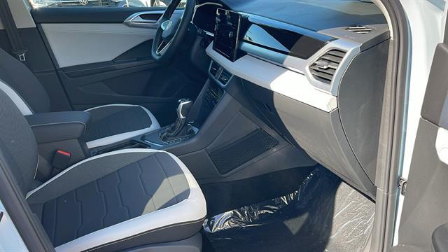 2025 Volkswagen Taos SE Corona CA