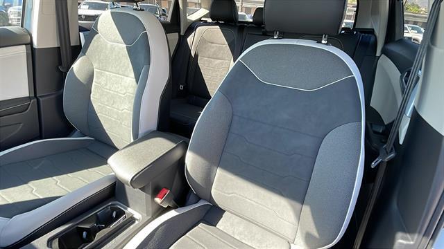 2025 Volkswagen Taos SE Corona CA