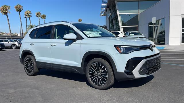 2025 Volkswagen Taos SE Corona CA
