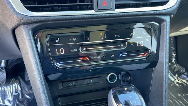 2025 Volkswagen Taos SE Corona CA