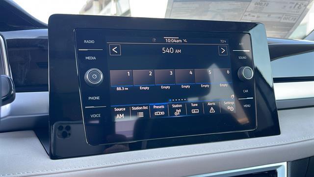 2025 Volkswagen Taos SE Corona CA