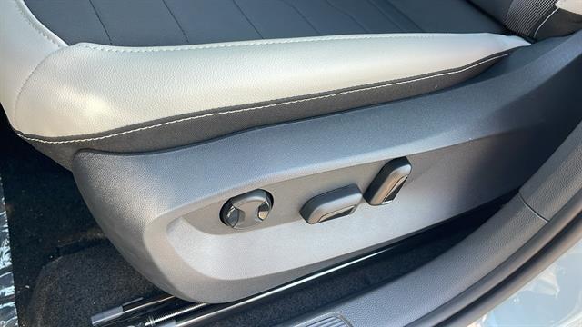 2025 Volkswagen Taos SE Corona CA