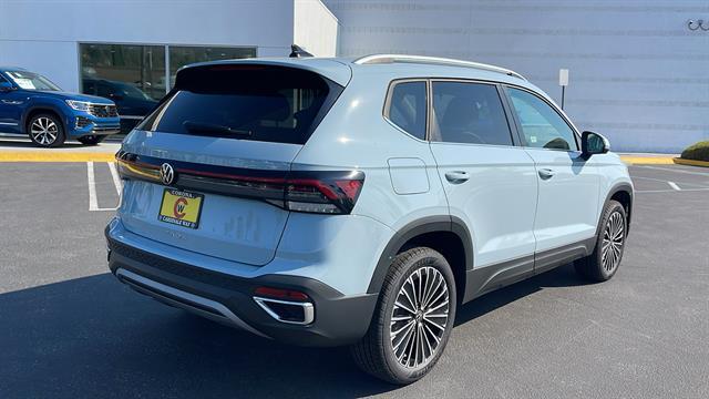 2025 Volkswagen Taos SE Corona CA