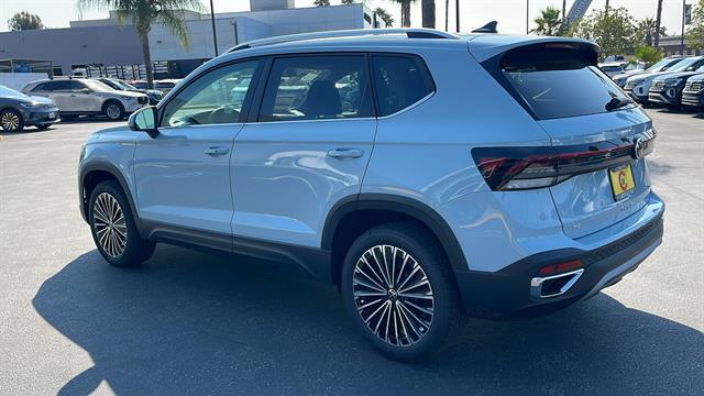2025 Volkswagen Taos SE Corona CA
