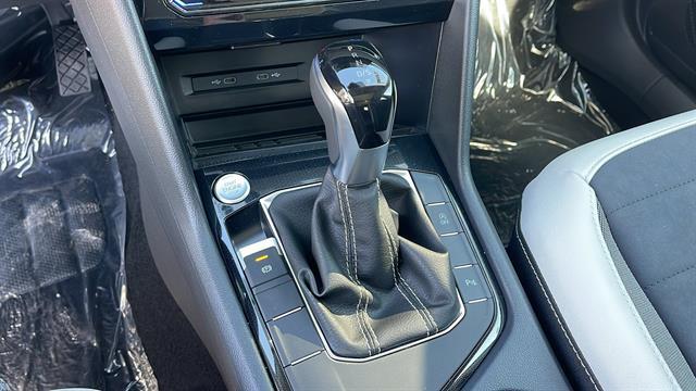 2025 Volkswagen Taos SE Corona CA