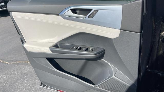 2025 Volkswagen Taos SE Corona CA