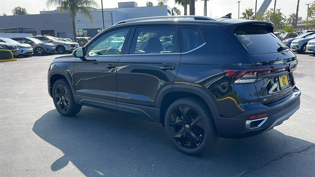 2025 Volkswagen Taos SE Corona CA