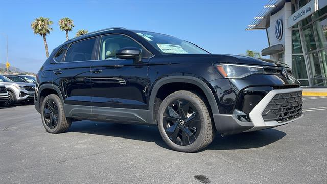 2025 Volkswagen Taos SE Corona CA