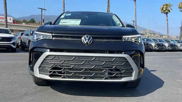 2025 Volkswagen Taos SE Corona CA