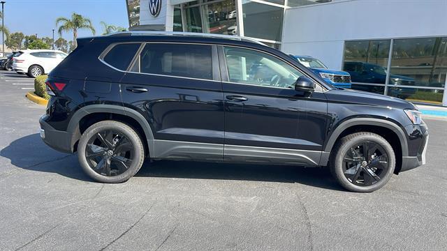 2025 Volkswagen Taos SE Corona CA