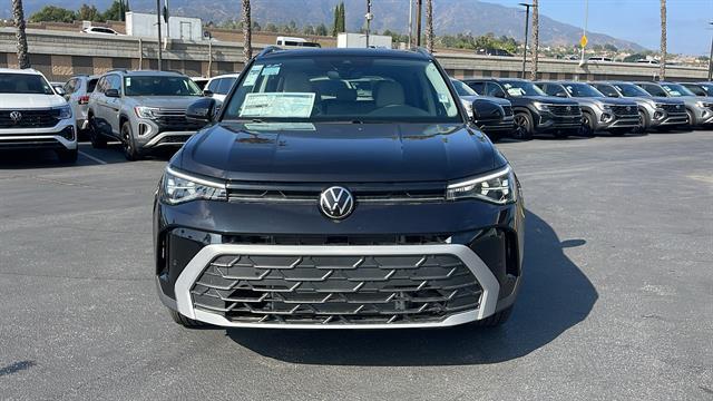 2025 Volkswagen Taos SE Corona CA