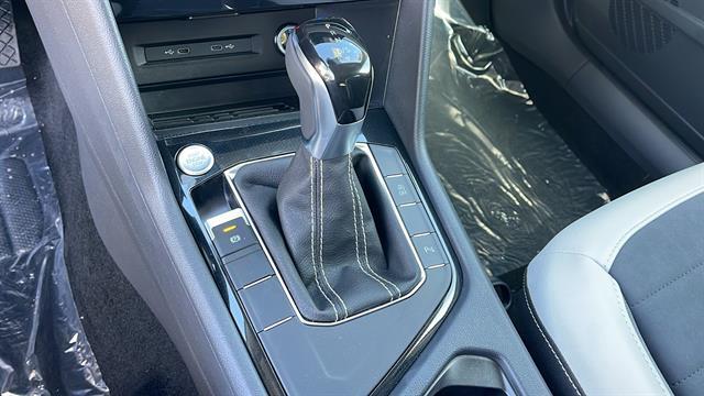 2025 Volkswagen Taos SE Corona CA