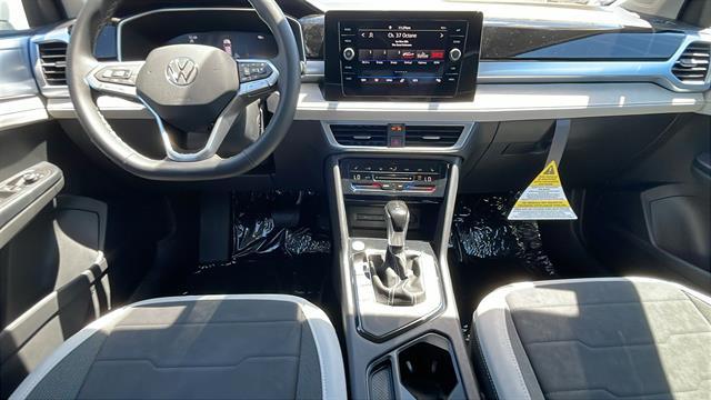 2025 Volkswagen Taos SE Corona CA