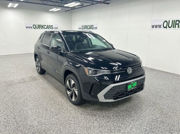 2025 Volkswagen Taos SE Oshkosh WI