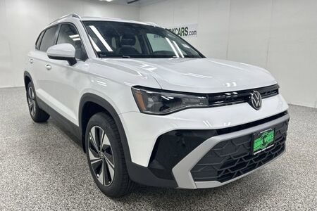 Volkswagen Taos SE 2025