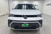 2025 Volkswagen Taos SE Oshkosh WI