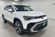 2025 Volkswagen Taos SE Oshkosh WI