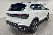 2025 Volkswagen Taos SE Oshkosh WI