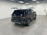 2025 Volkswagen Taos SE Oshkosh WI