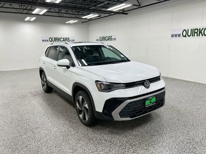 2025 Volkswagen Taos SE Oshkosh WI