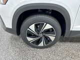 2025 Volkswagen Taos SE Oshkosh WI