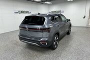 2025 Volkswagen Taos SE Oshkosh WI