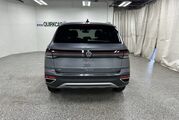 2025 Volkswagen Taos SE Oshkosh WI
