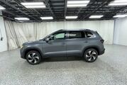 2025 Volkswagen Taos SE Oshkosh WI