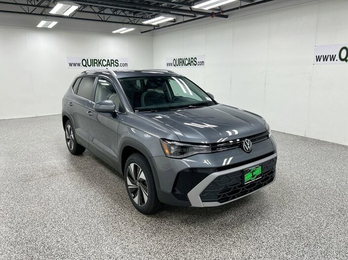 2025 Volkswagen Taos SE Oshkosh WI