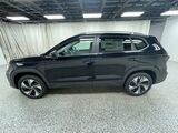 2025 Volkswagen Taos SE Oshkosh WI